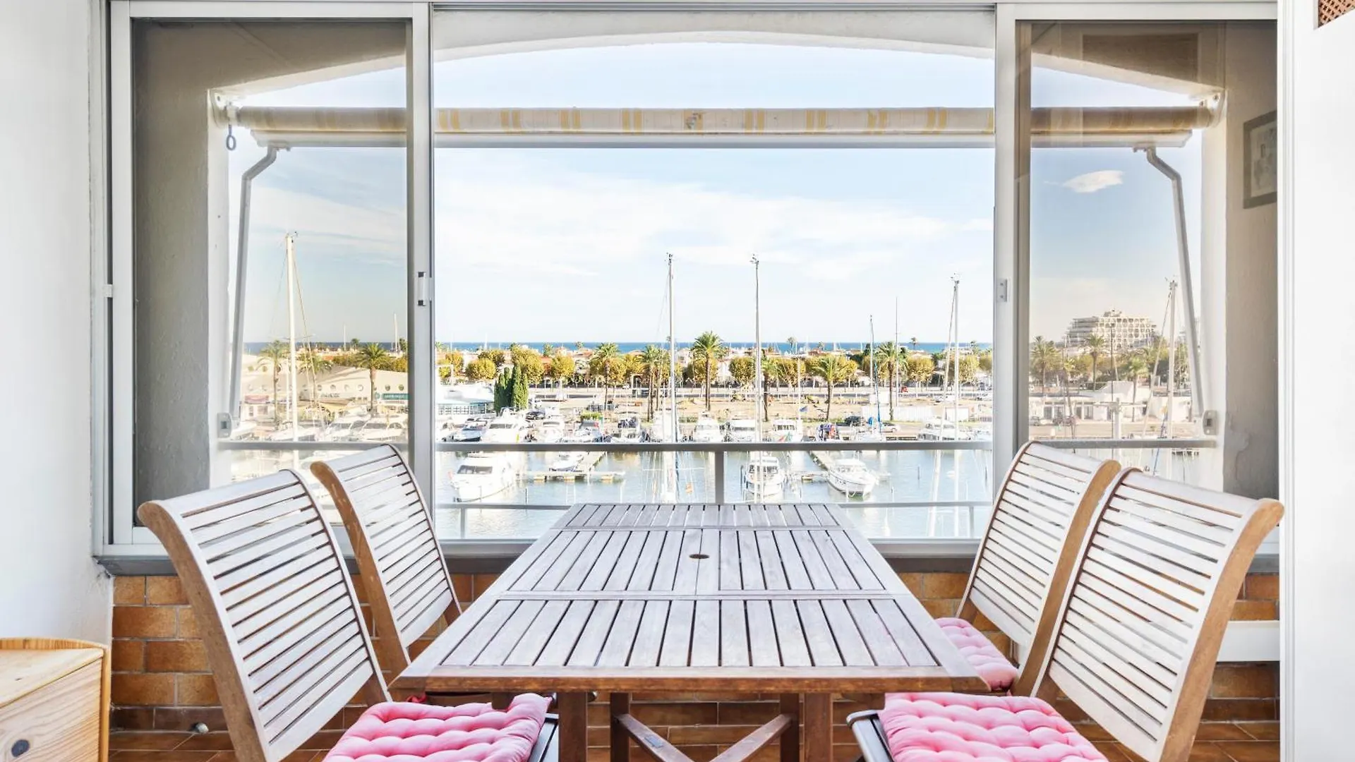 Welcs Apartamento 096 Emp Con Vistas Al Canal Empuriabrava