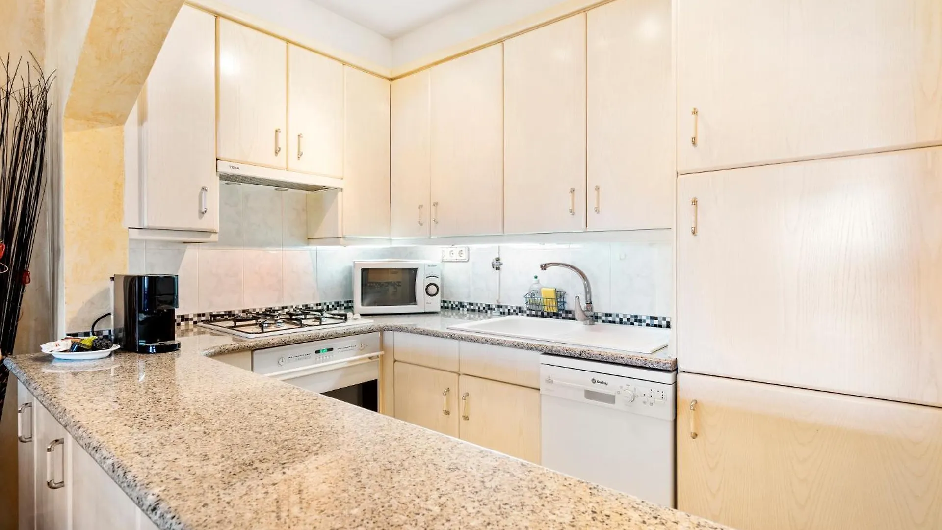 Welcs Apartamento 096 Emp Con Vistas Al Canal Empuriabrava 0*,  Španělsko
